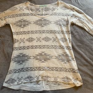Maurice’s 3/4 Length Sleeve Tribal Shirt